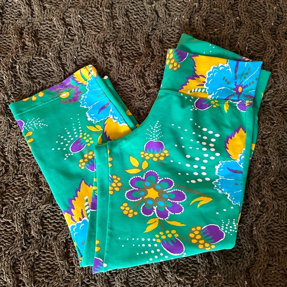 Brazilian cropped Leggings Size Small colorful - Picture 1 of 12